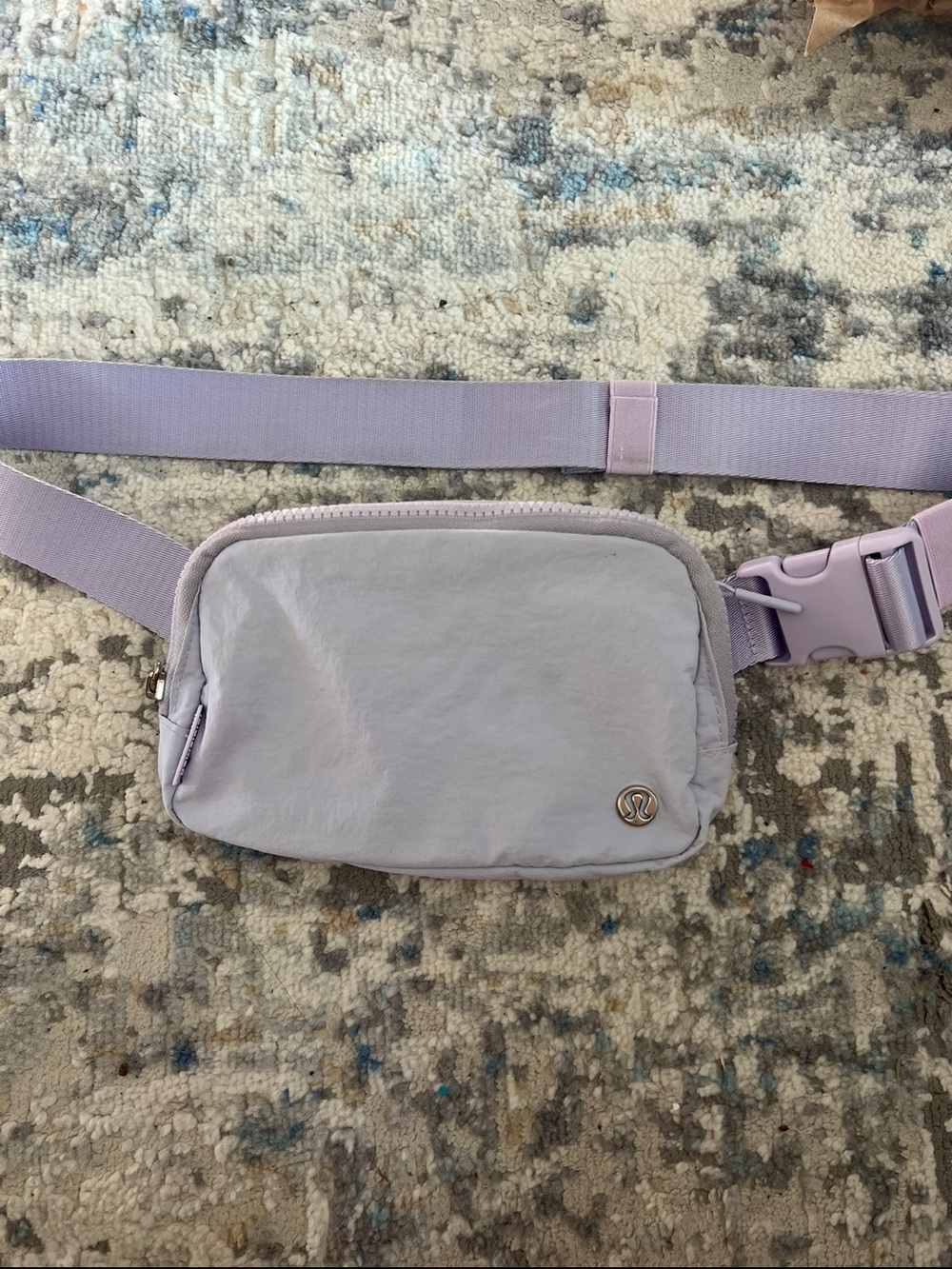 Lululemon Everywhere belt bag 1L